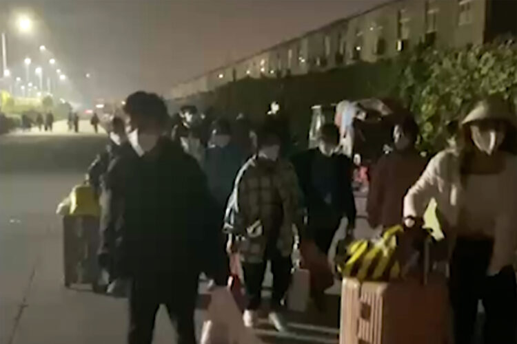 Workers leave  Zhengzhou iPhone factory due to COVID curbs